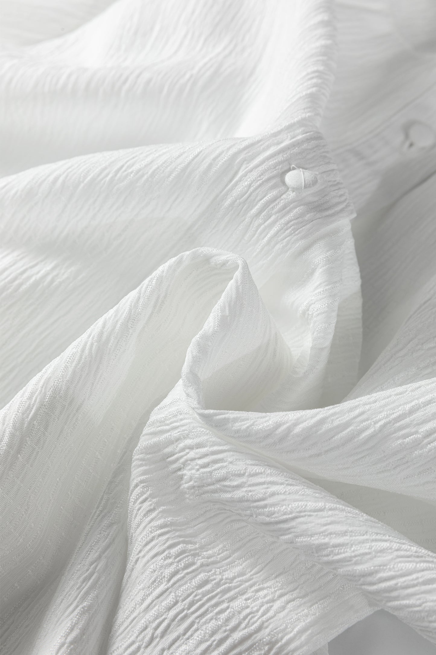 Solid Crinkled Lantern Sleeve Buttoned Shirt
