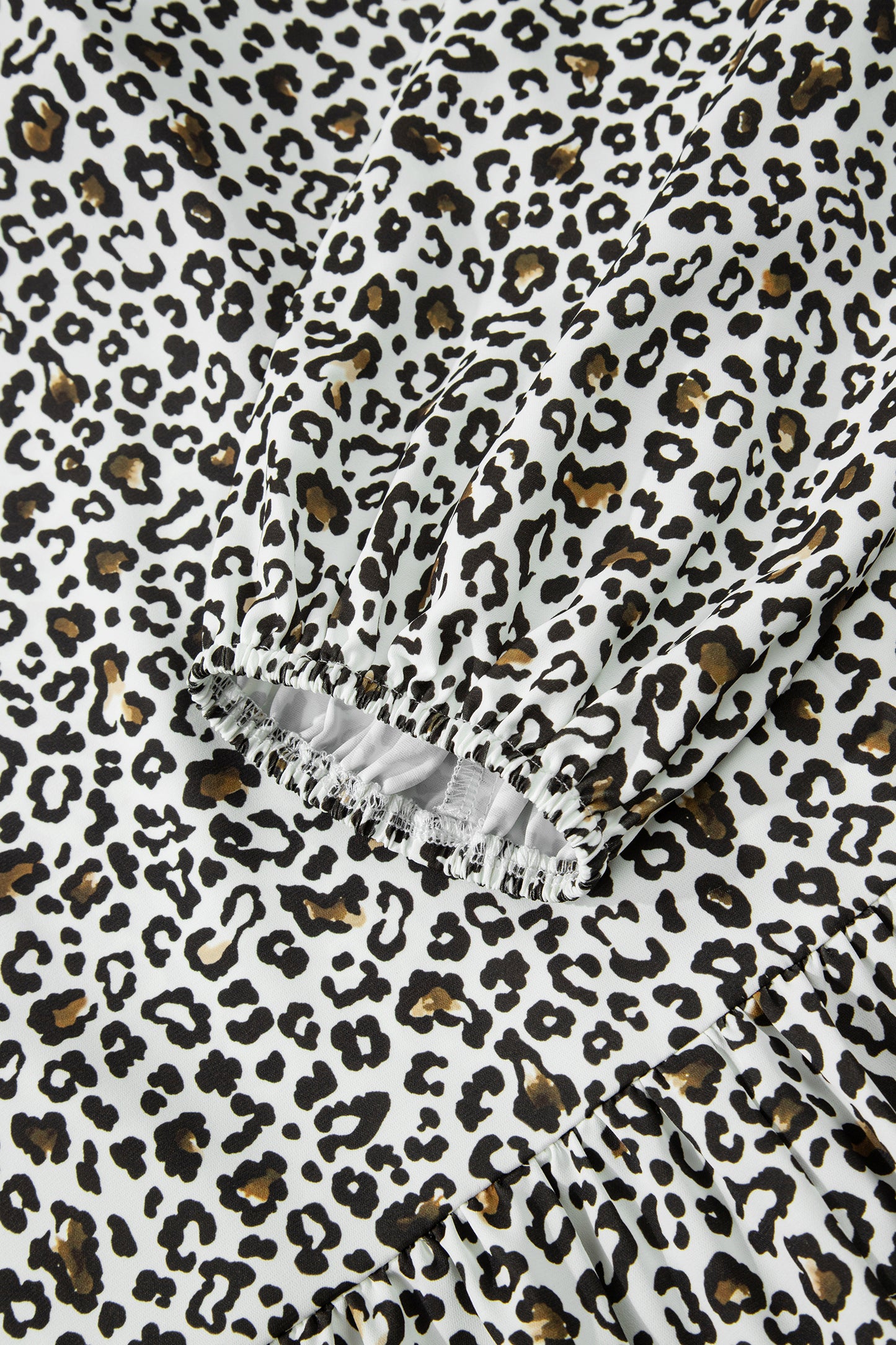 Plus Size Leopard Contrast Trim Puff Sleeve Blouse