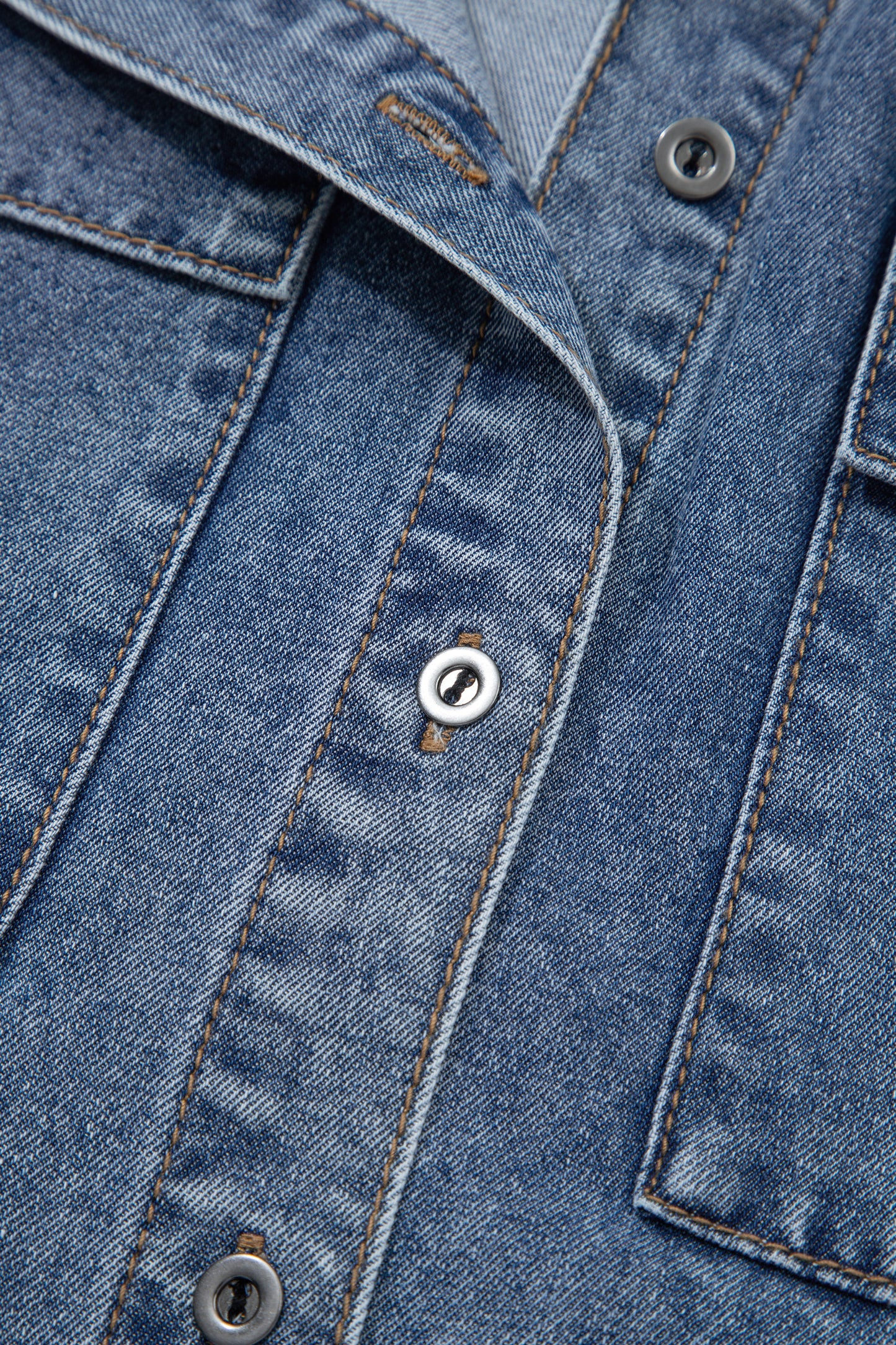 Denim Buttoned Flap Pocket Cuffed Short Sleeve Shirt