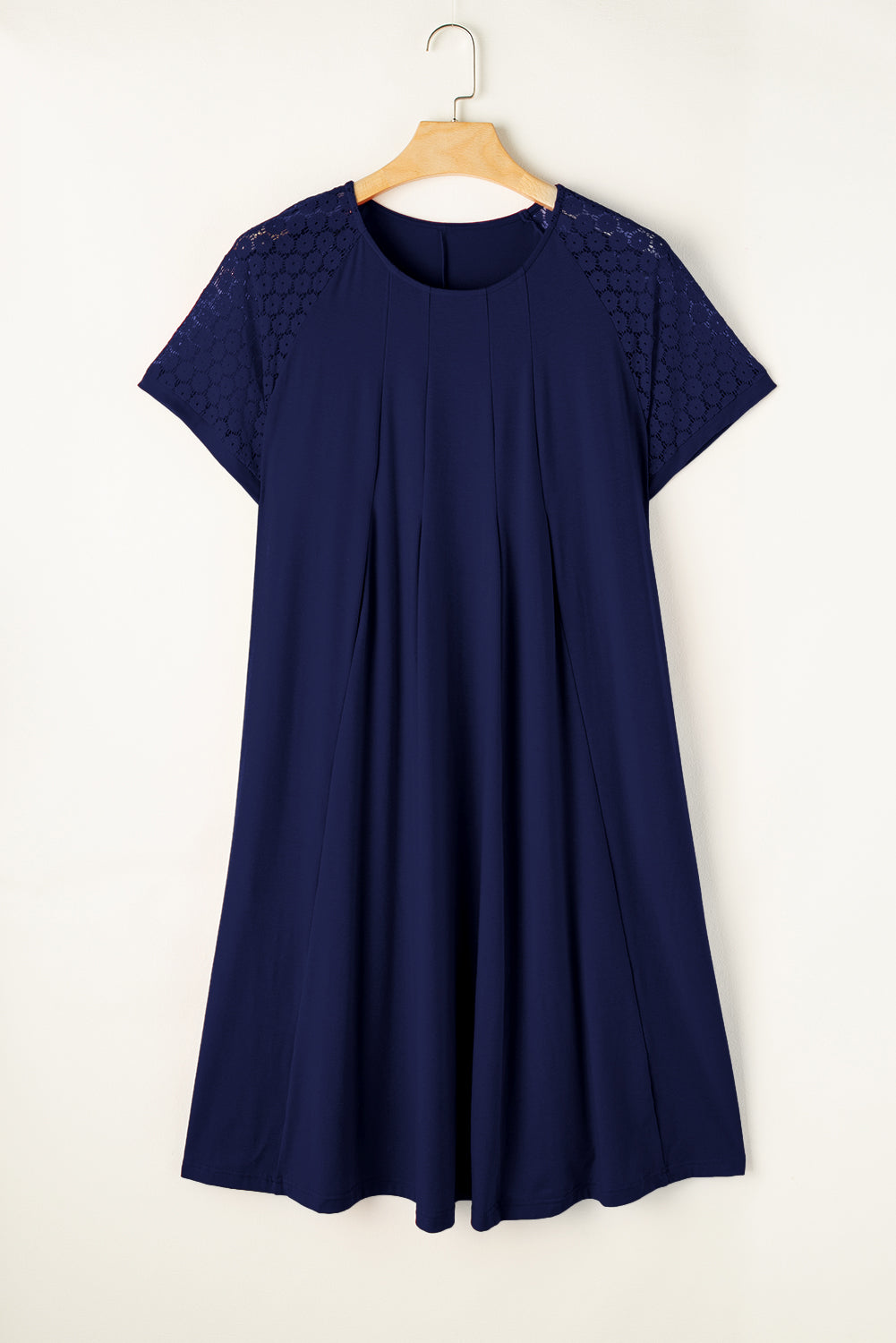 Plus Size Solid Lace Short Sleeve Pleated Dress