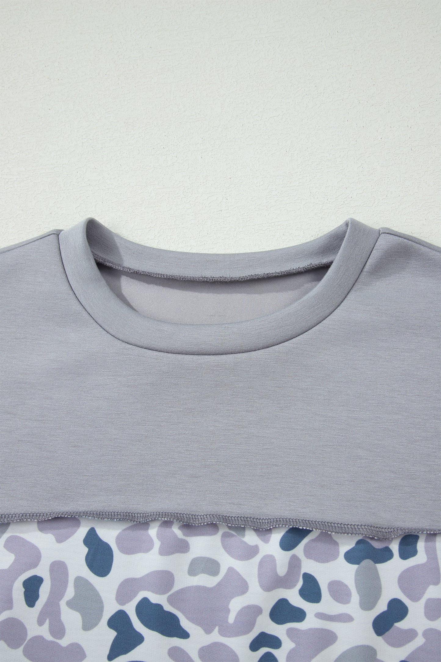 Camo Colorblock Raw Seam Short Sleeve Tee