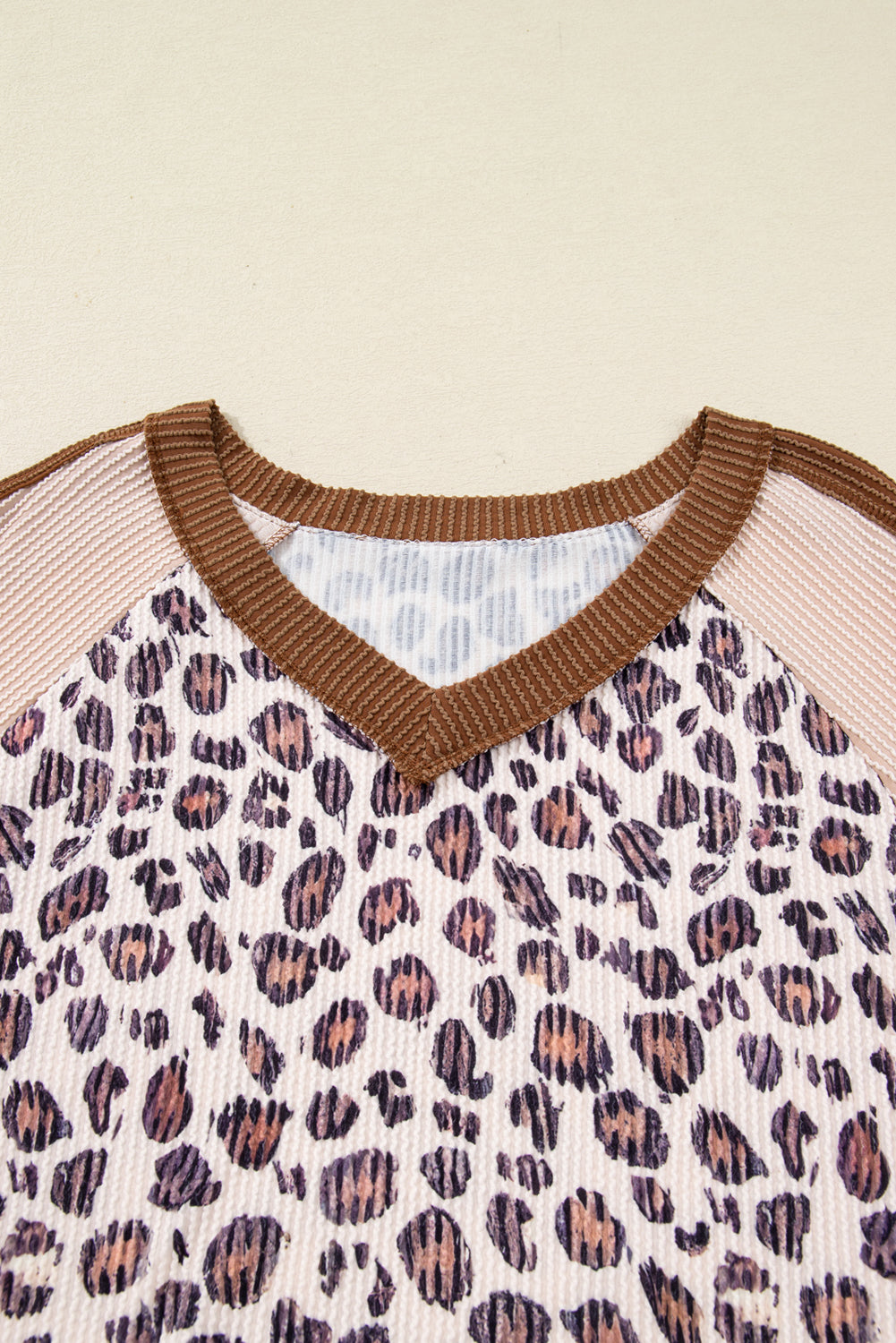 Plus Size Leopard Colorblock Ribbed V-Neck Pullover