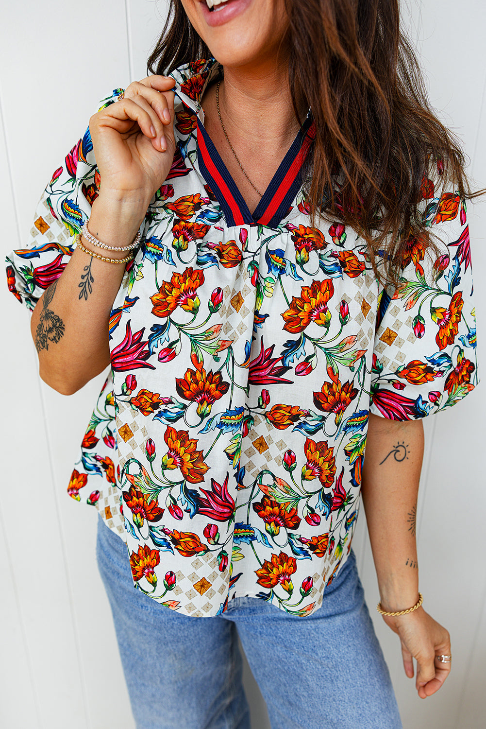 Floral Contrast V-Neck Puff Sleeve Blouse