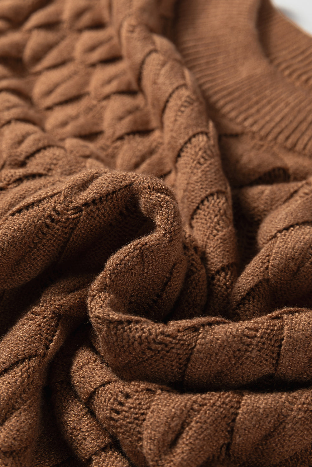 Fish Scale Textured Knit Short Sleeve Sweater