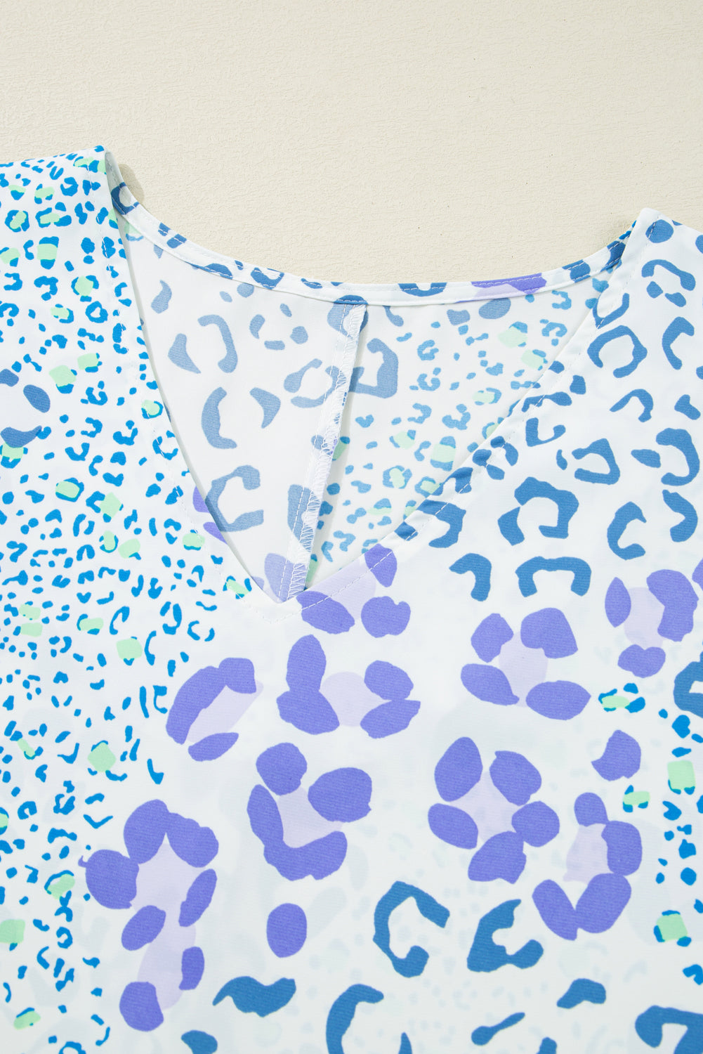 Plus Size Leopard 3/4 Sleeve V-Neck Top