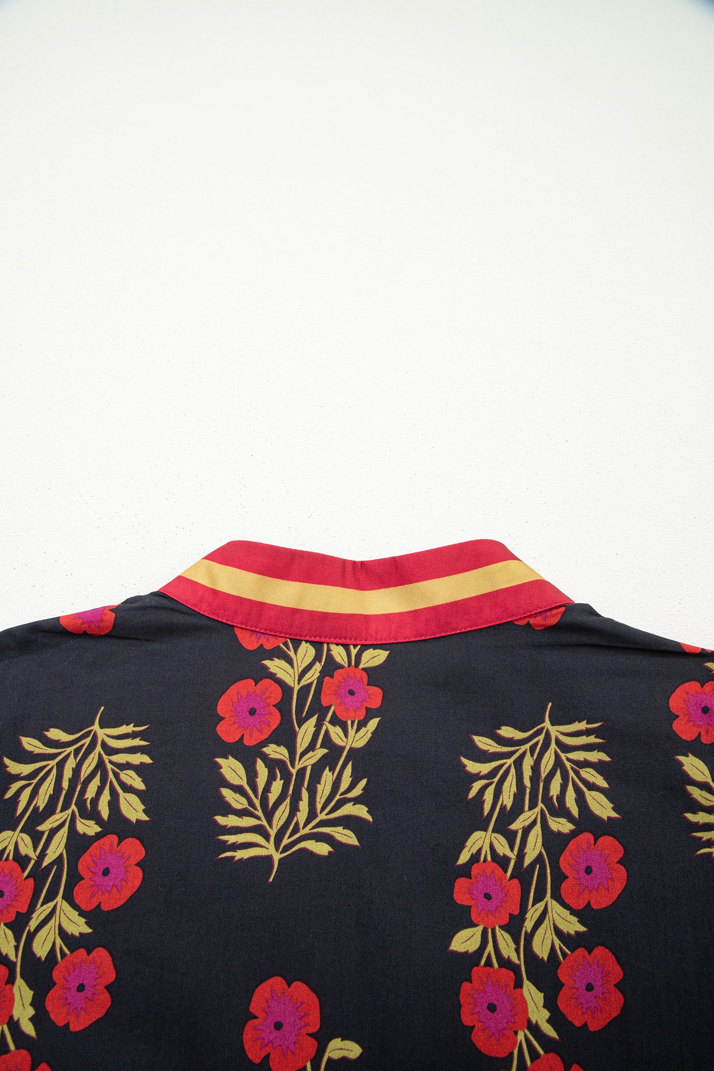 Plus Size Floral Ricrac Trim Short Sleeve Blouse