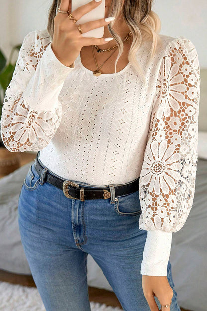 Plus Size Floral Lace Lantern Sleeve Blouse