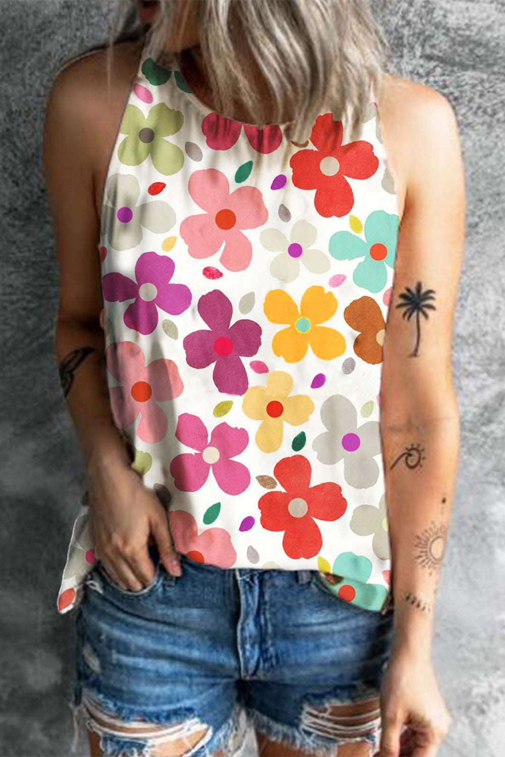 Floral Sleeveless Keyhole Back Top