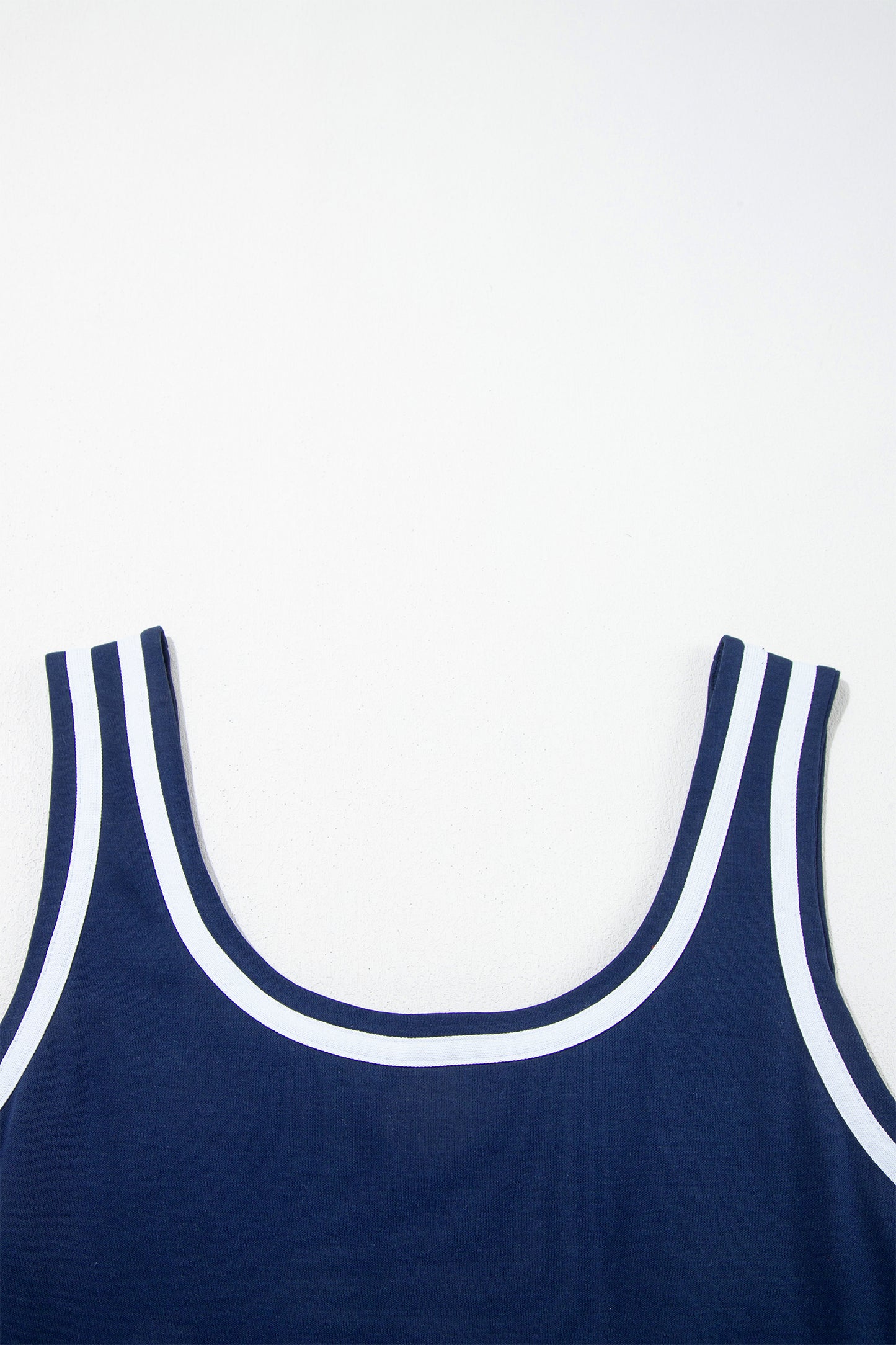 Contrast Trim Scoop Neck Sleeveless Mini Dress