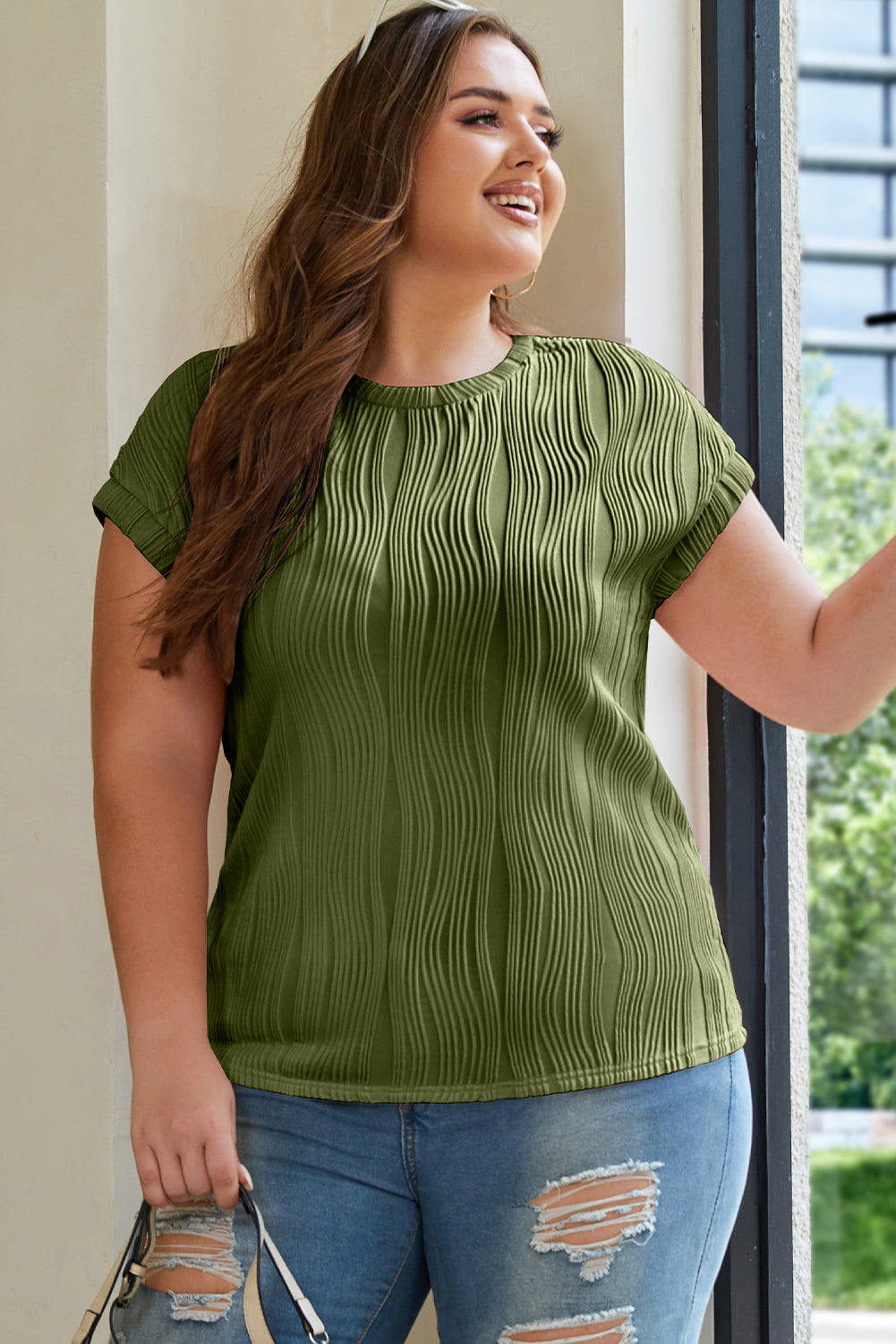 Plus Size Solid Wavy Textured Short Sleeve Tee