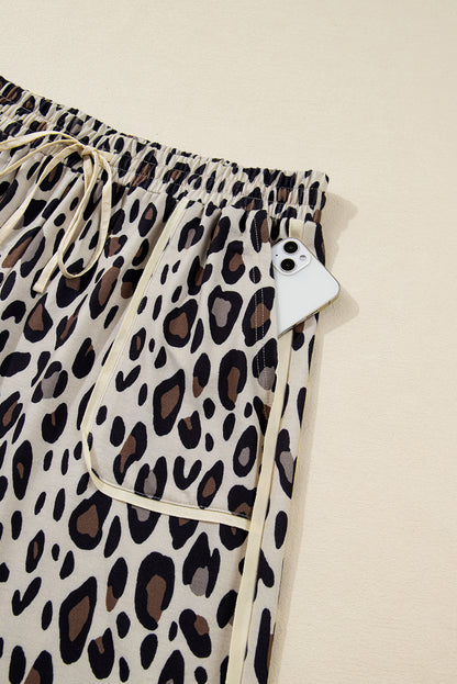 Plus Size Leopard Reverse Seam Patch Pocket Pants