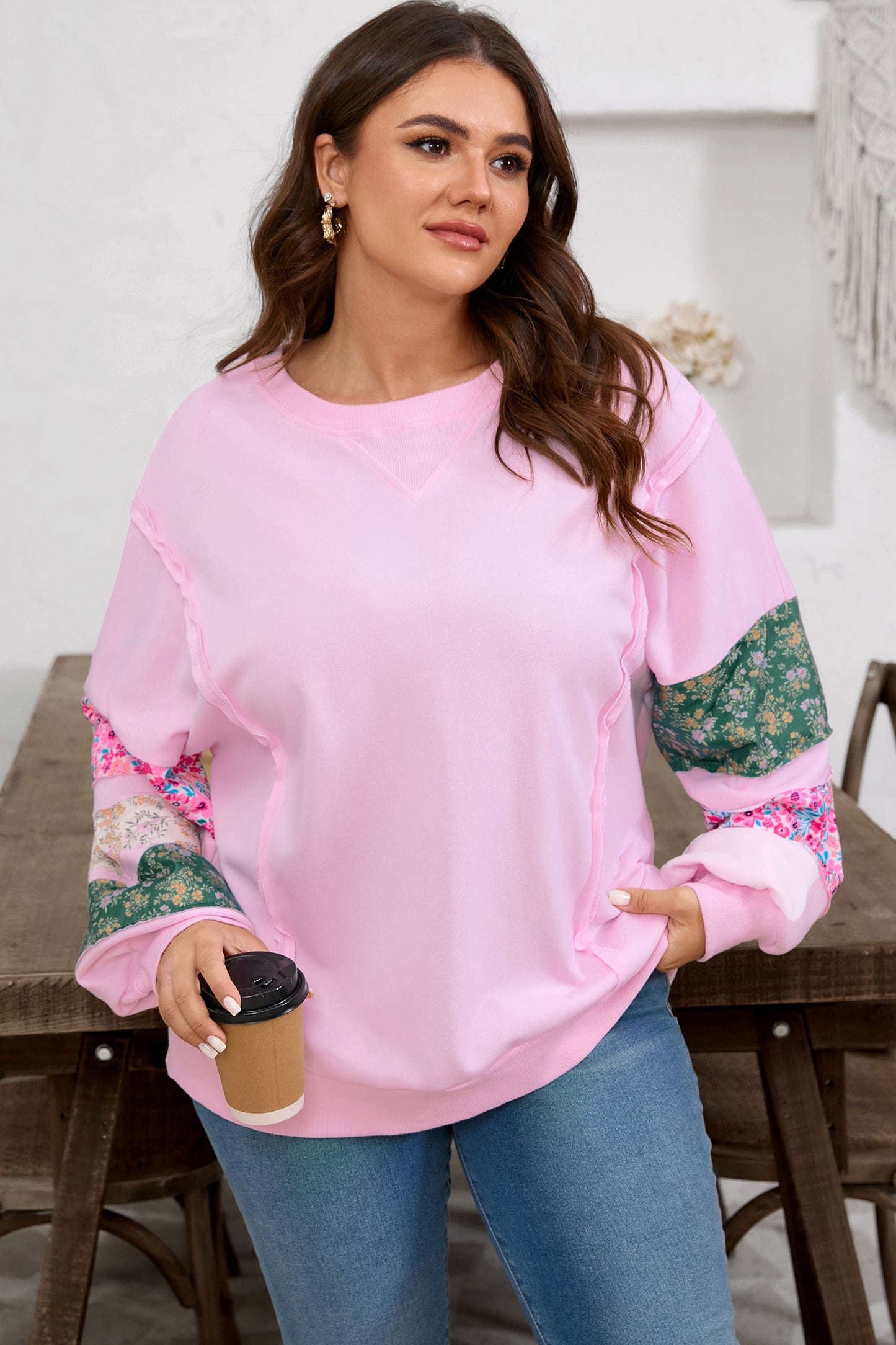 Plus Size Floral Patch Sleeve Ribbed Trim Sweatshirt