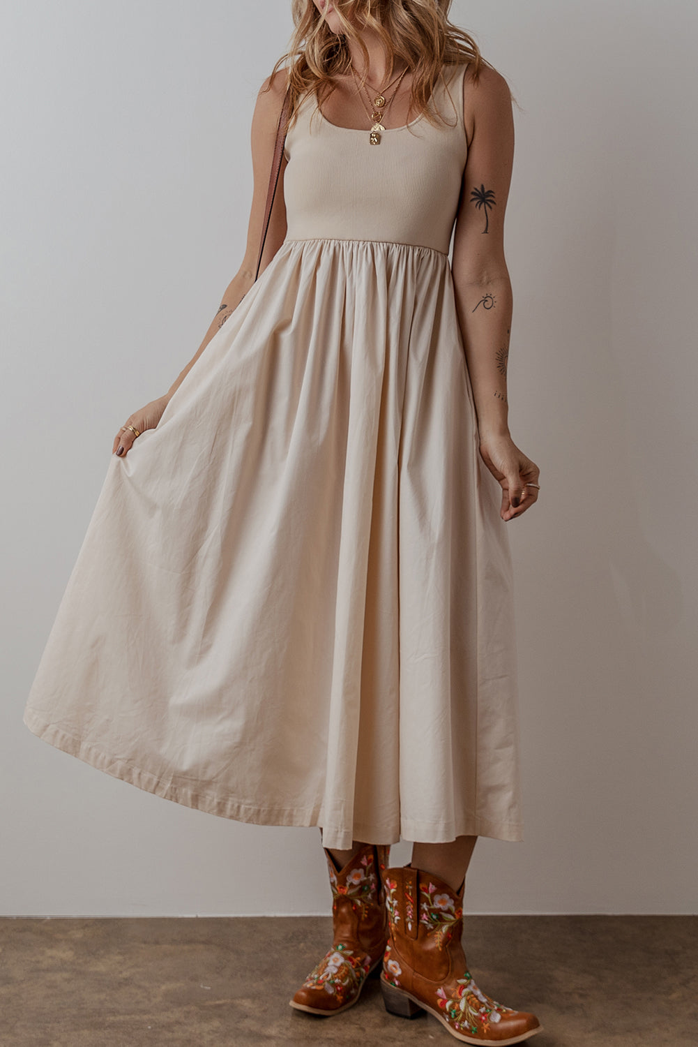 Pleated Scoop Neck Sleeveless Long Dress