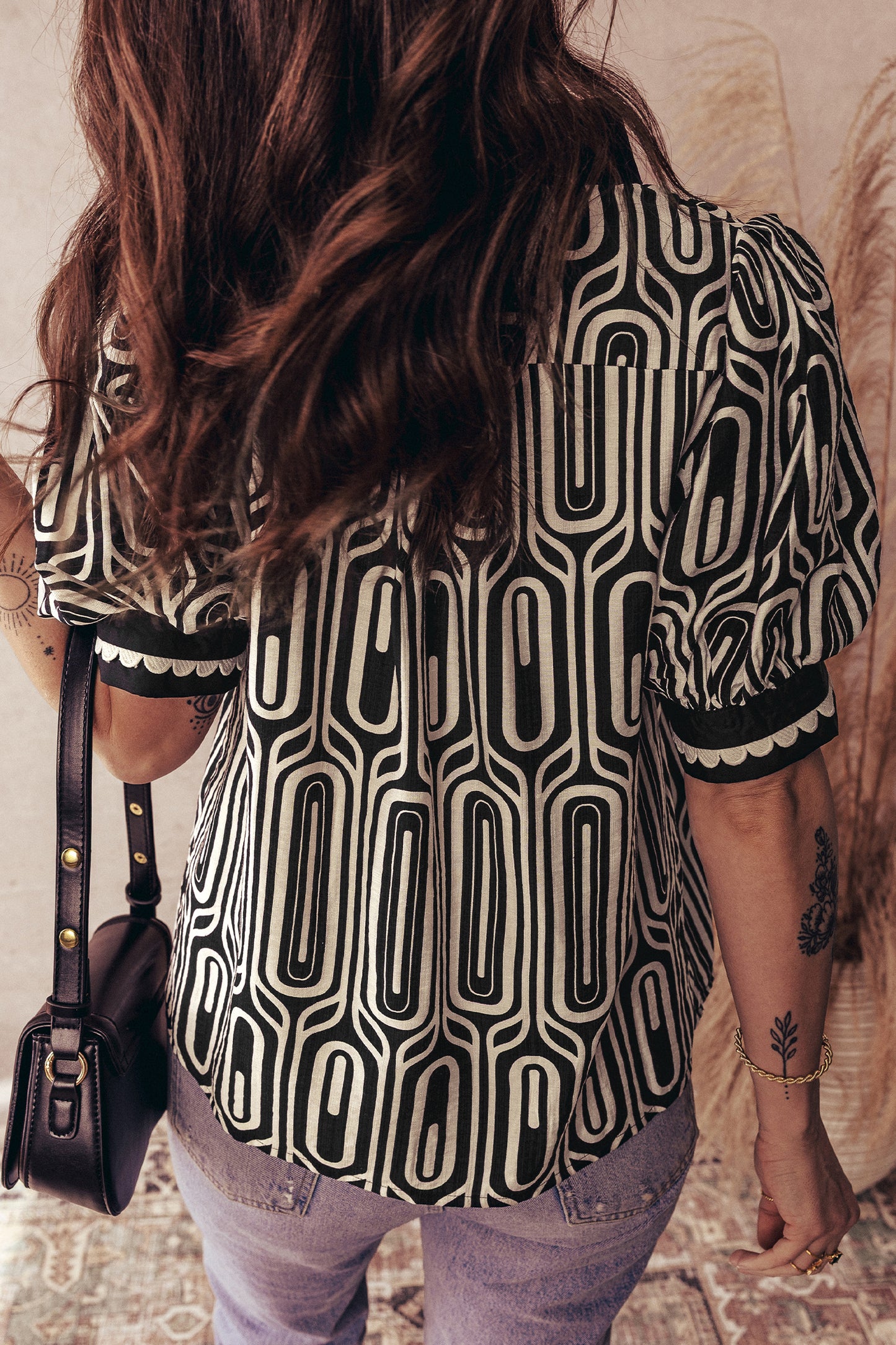 Geometric Scallop Trim Patchwork Puff Sleeve Blouse