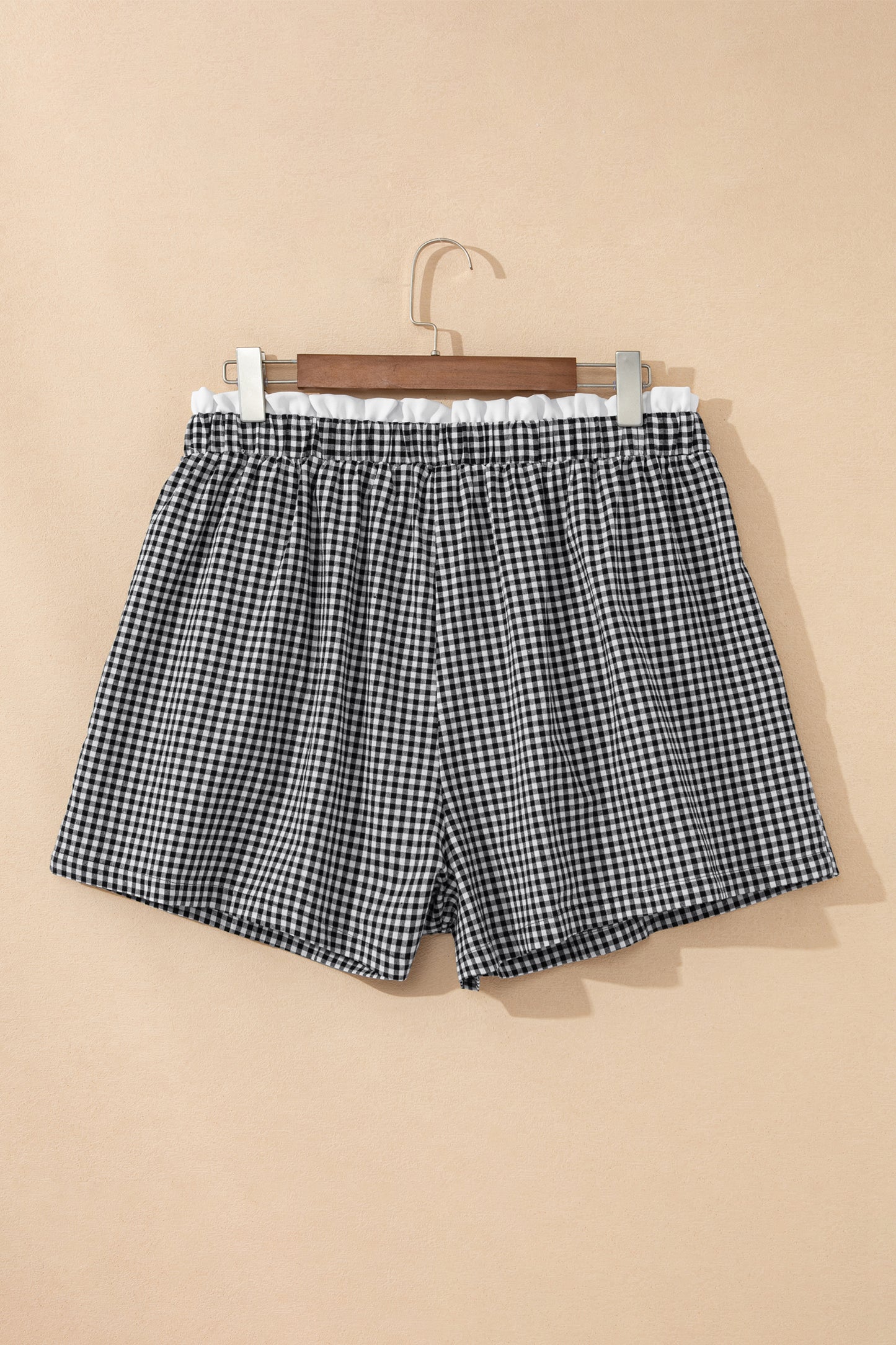 Plus Size Gingham Plaid Ruffle Contrast Trim Shorts