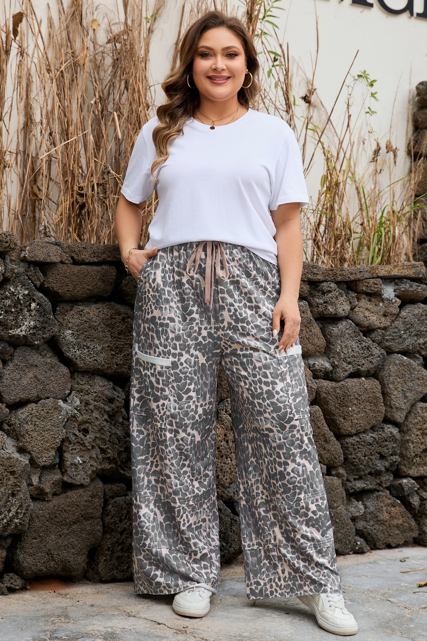 Plus Size Leopard Patch Pocket Drawstring Pants