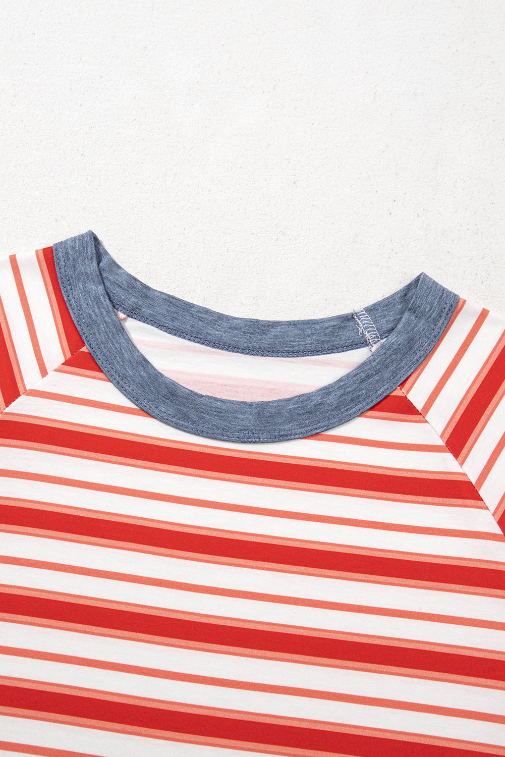Stripe Contrast Collar Raglan Sleeve T-Shirt