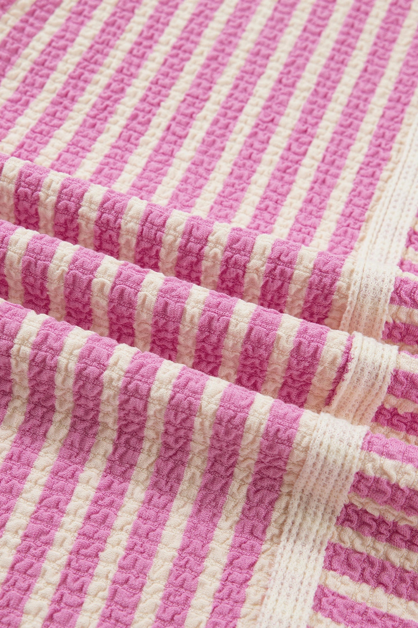 Stripe Contrast Trim Textured Tank & Shorts Set