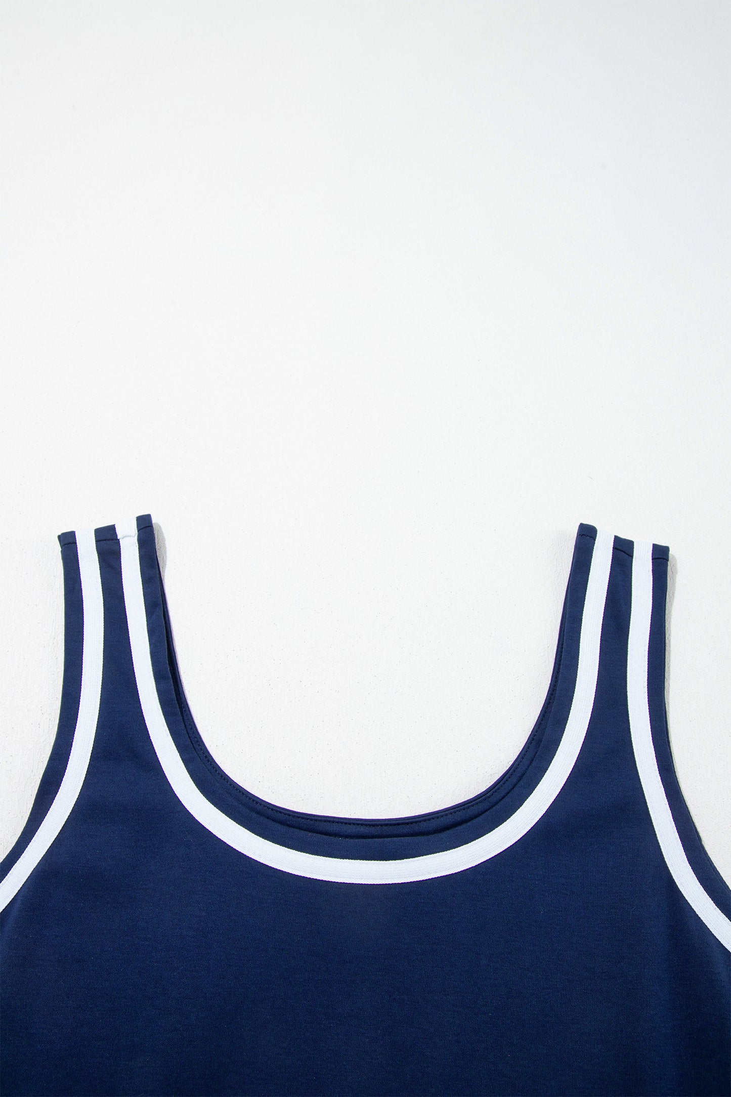Contrast Trim Scoop Neck Sleeveless Mini Dress