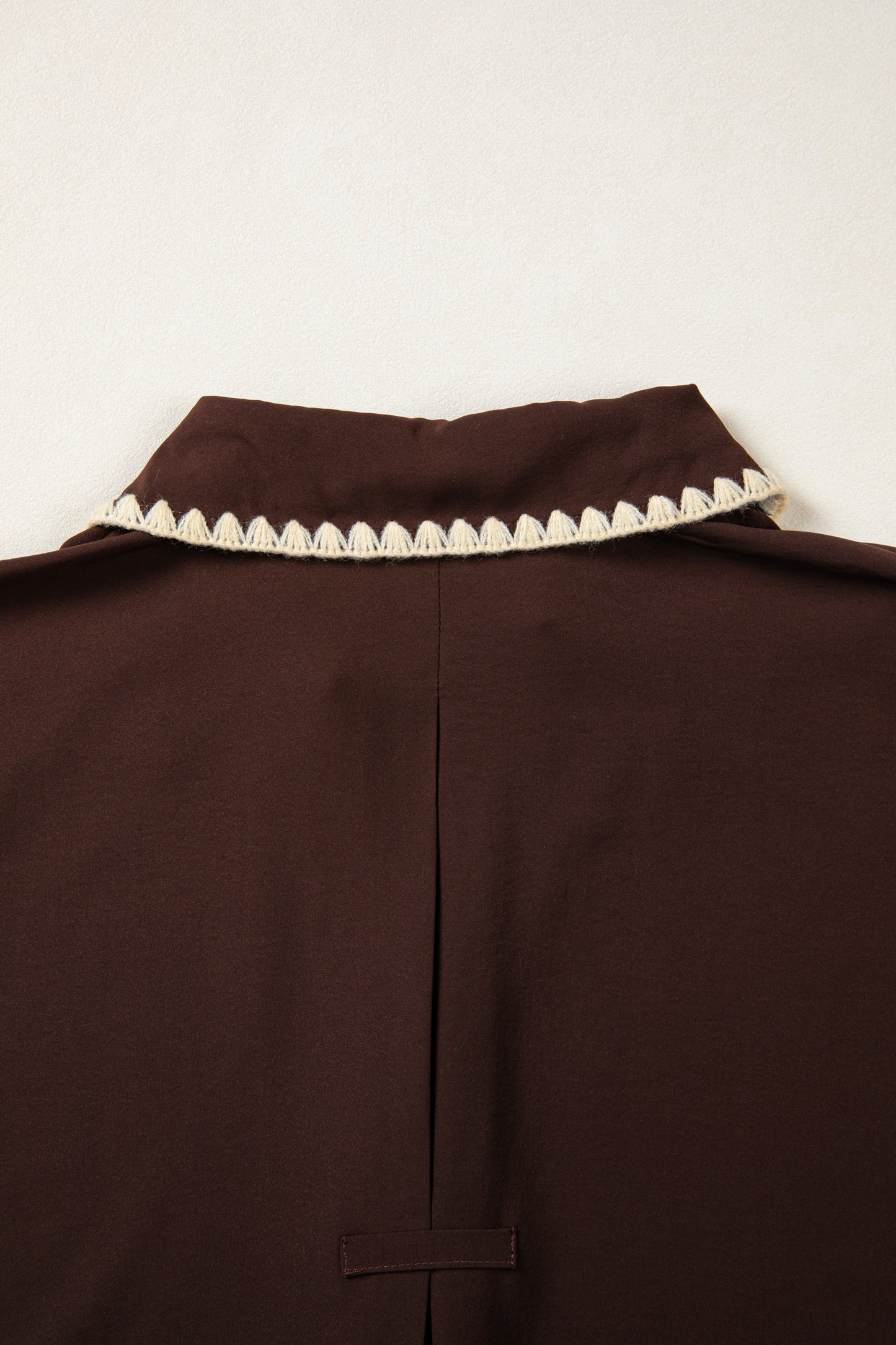 Contrast Trim Button V-Neck Short Sleeve Blouse