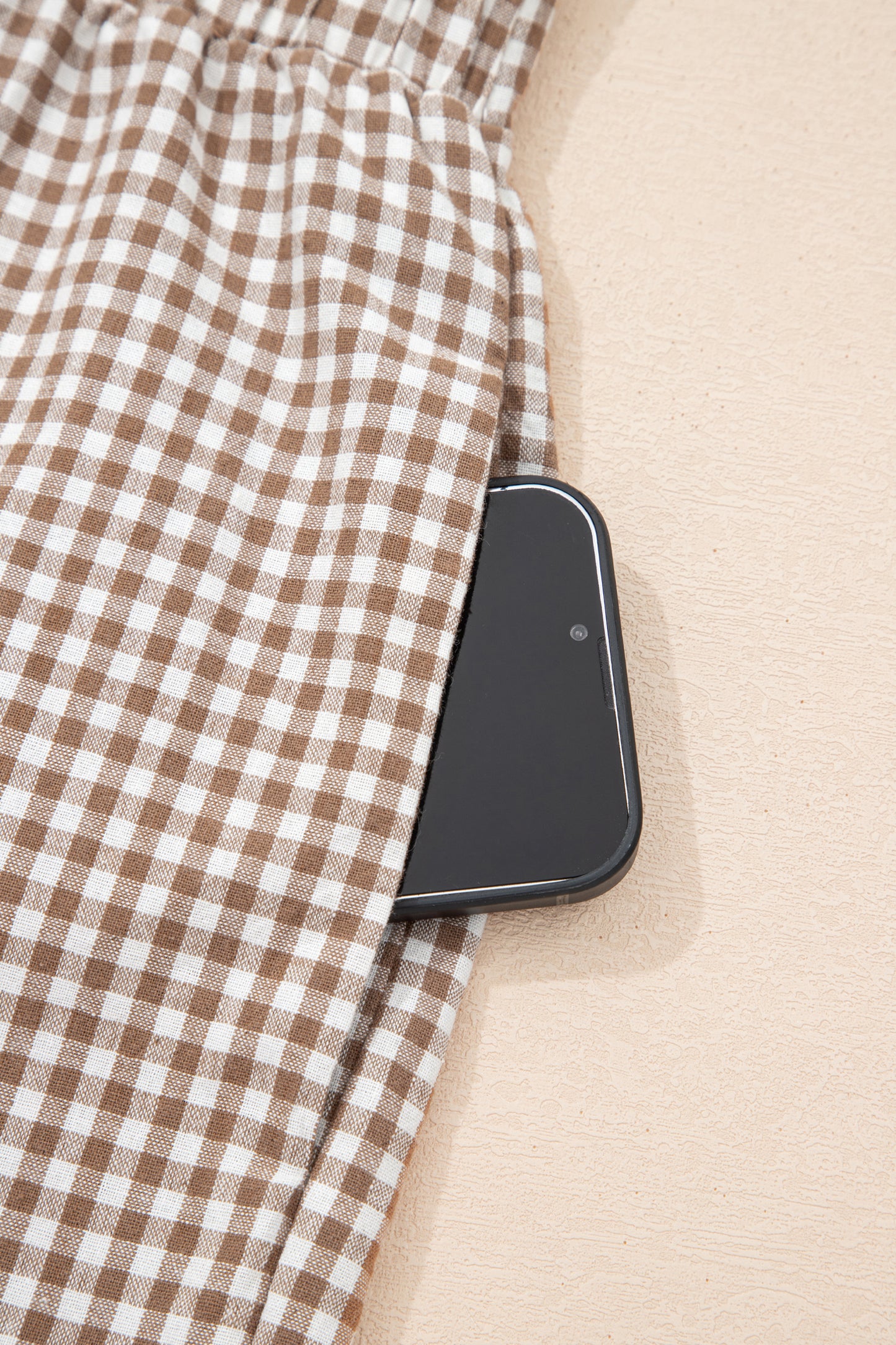 Plus Size Gingham Plaid Ruffle Contrast Trim Shorts