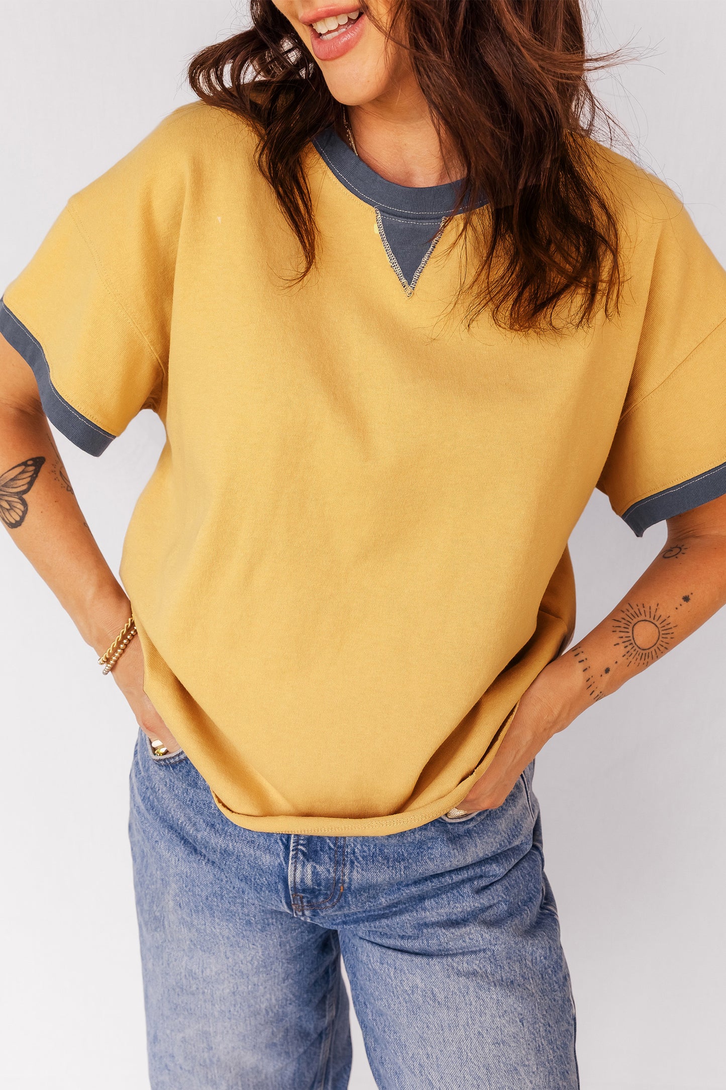 Contrast Trim Raw Hem Short Sleeve Top