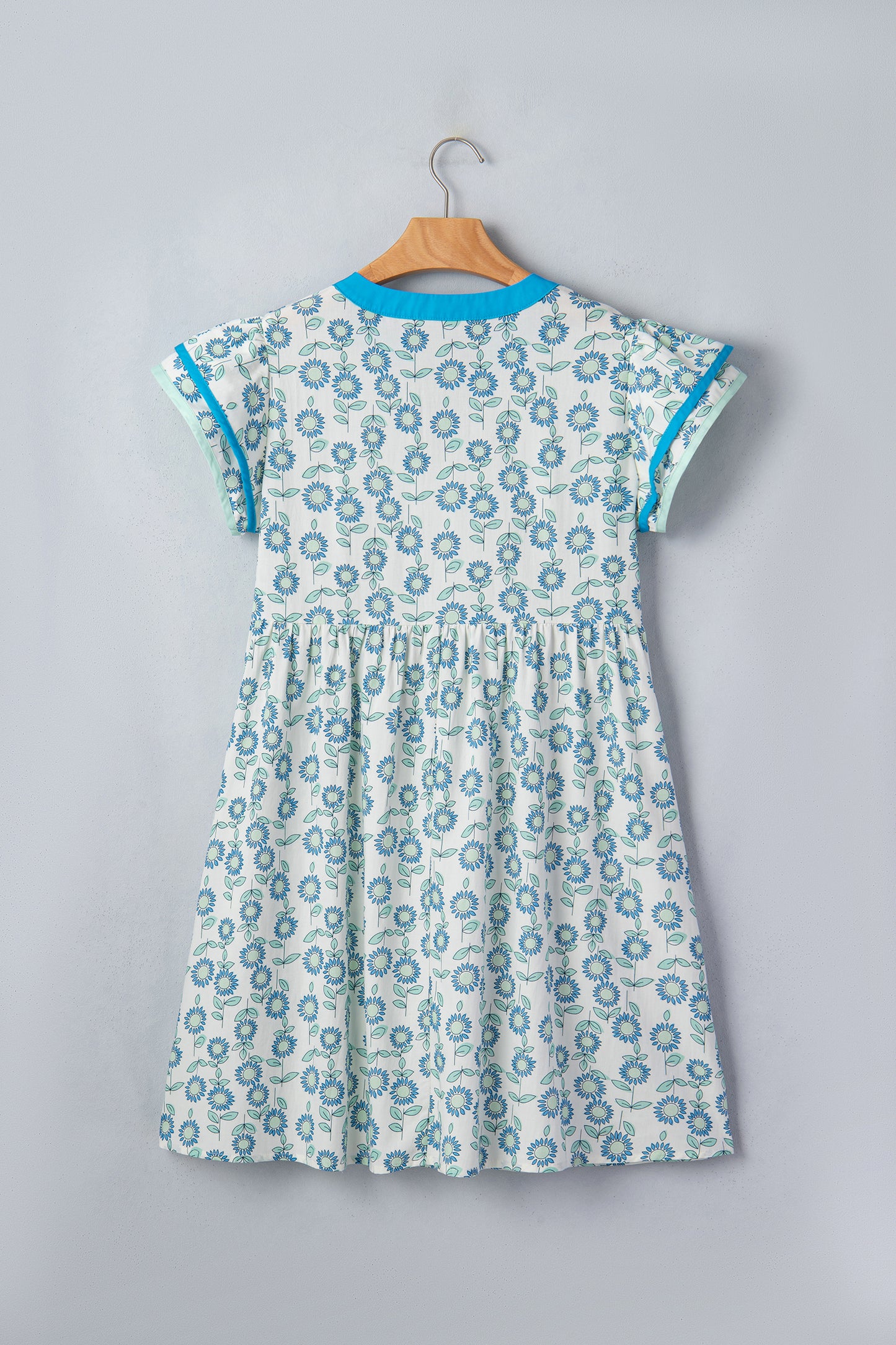 Floral Contrast Trim V-Neck Flutter Sleeve Mini Dress