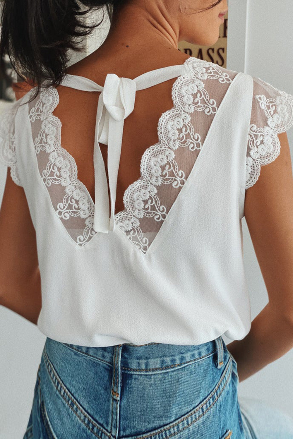 Scallop Lace Tie-Back V-Neck Blouse