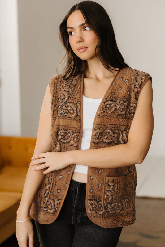 Sherpa Paisley Pocketed Western Fashion Vest
