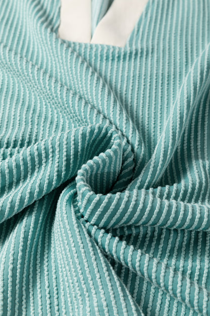 Plus Size Colorblock Corded Knit Ruffle Sleeve Blouse