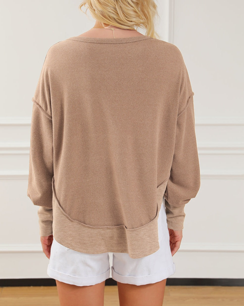 Colorblock Reverse Seam Buttoned Sweatshirt