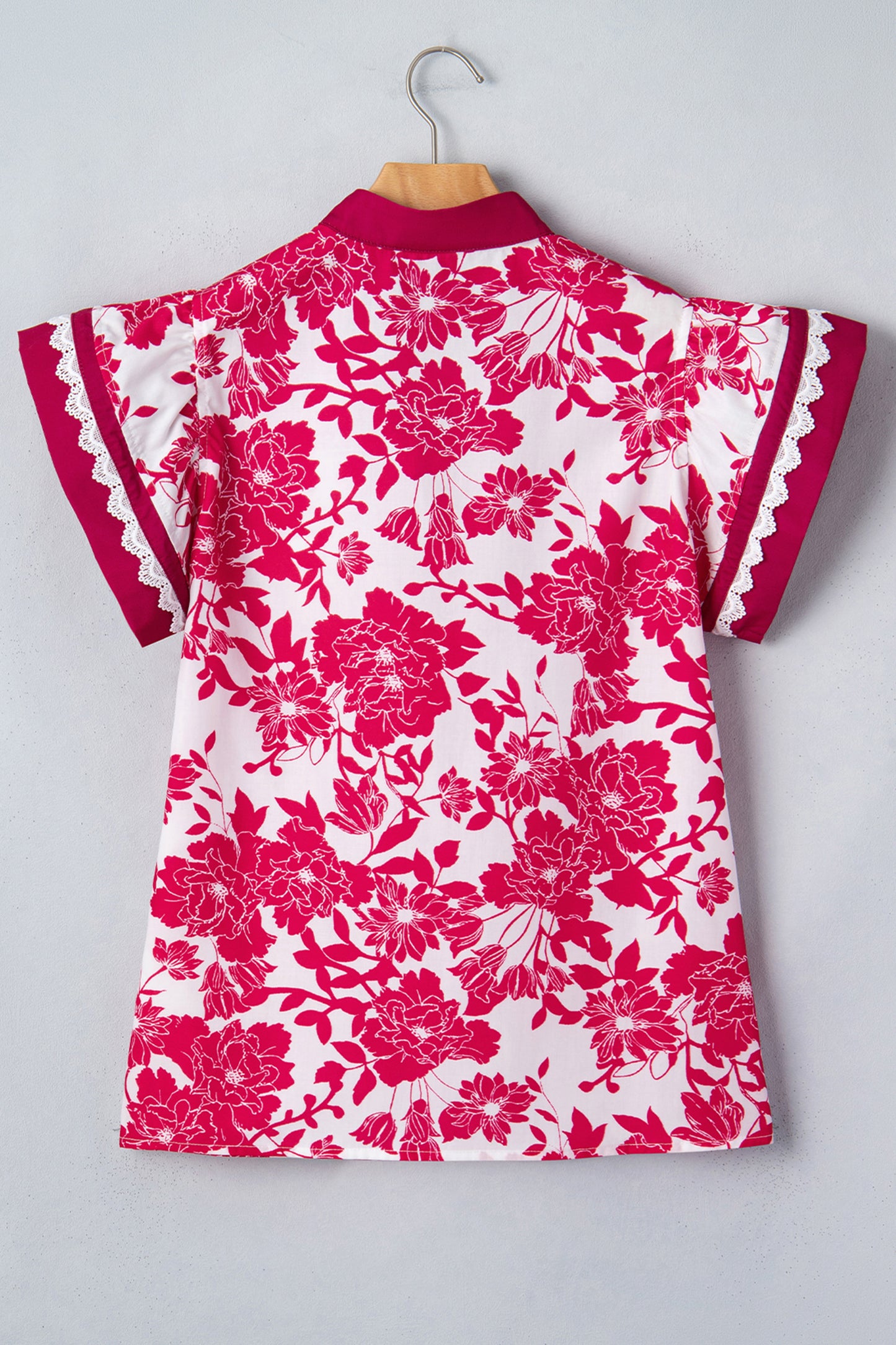 Floral Colorblock Lace V-Neck Flutter Sleeve Blouse