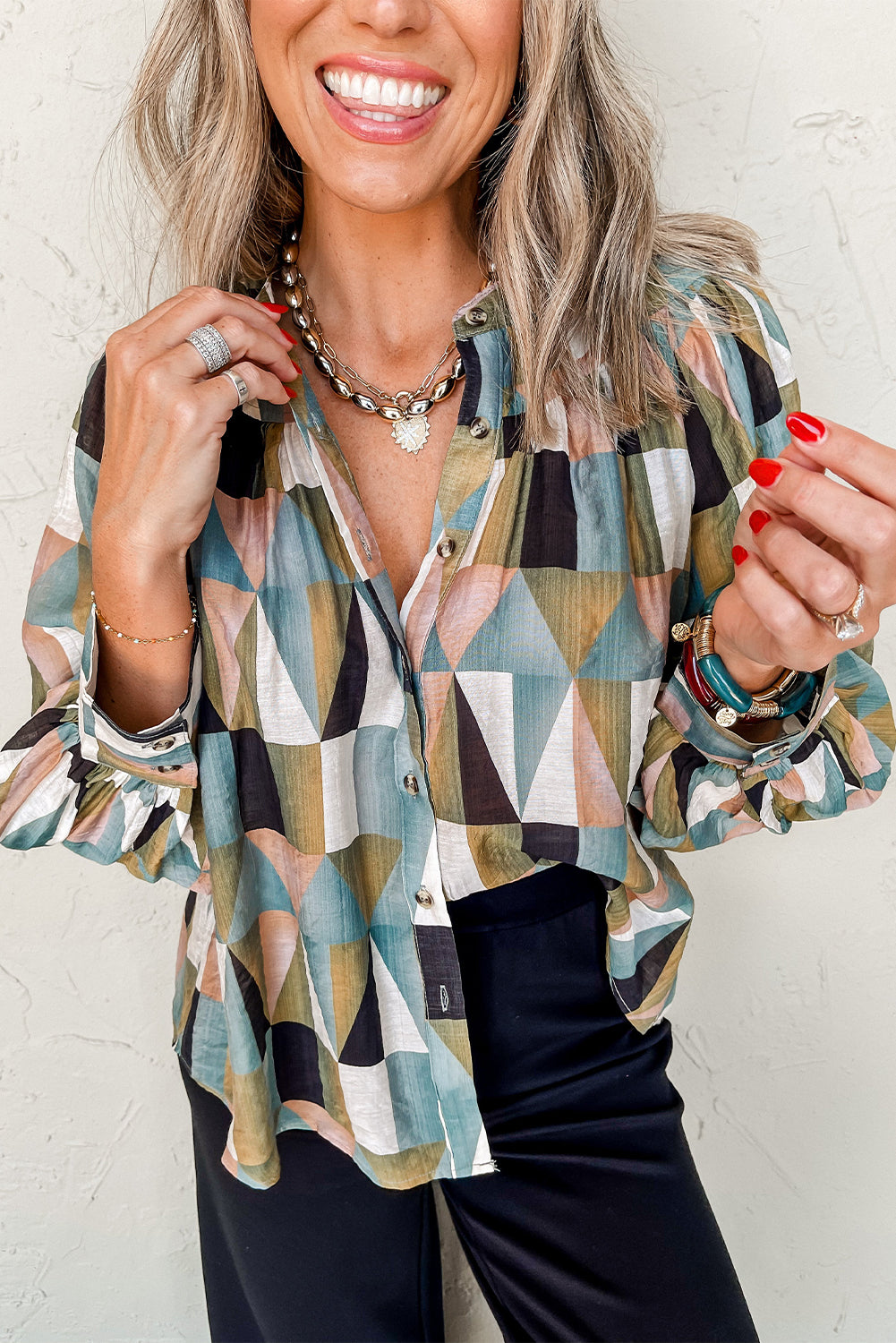 Geometric Buttoned Balloon Sleeve Shirt