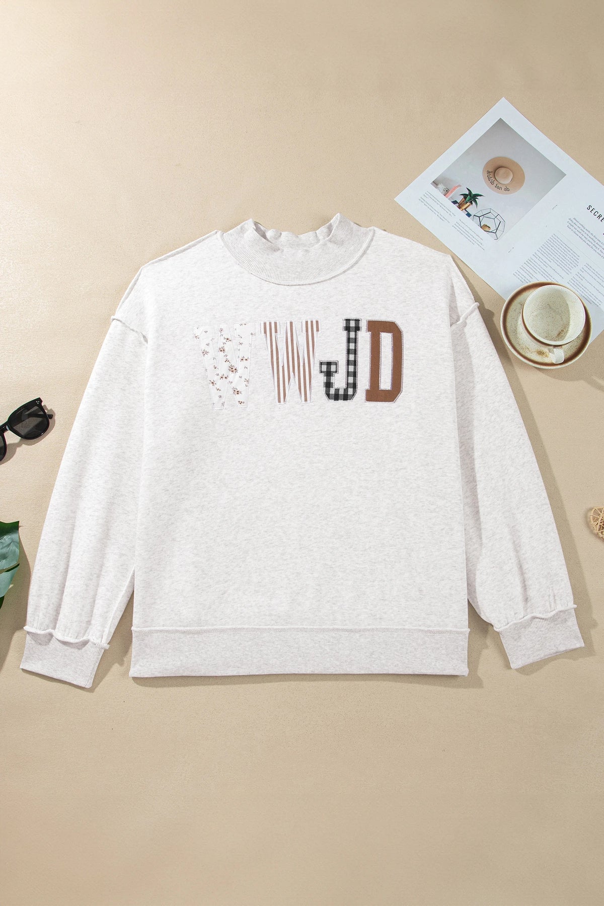 Plus Size WWJD Letter Print Exposed Seam Sweatshirt
