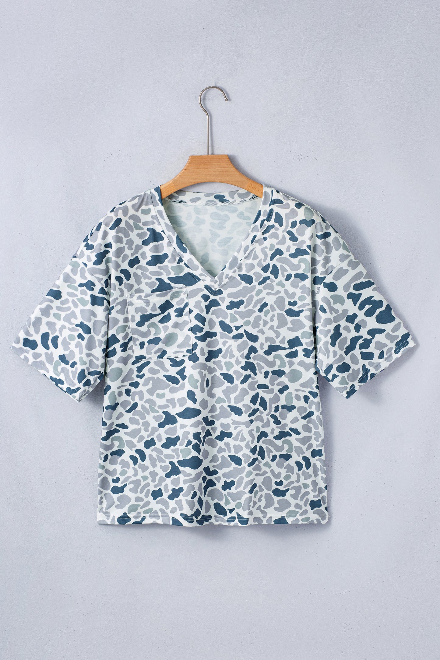 Camo Chest Pocket V-Neck Short Sleeve Tee