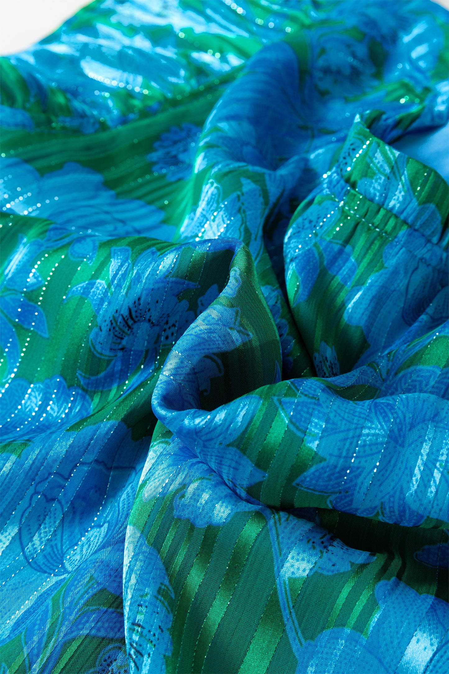 Floral Ruffle Sleeve Keyhole Back Blouse